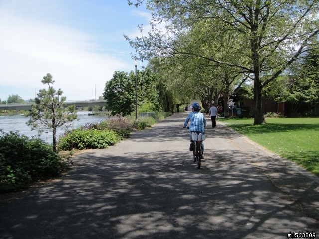 漫遊單車道Spokane River Centennial Trail~與女王騎車趣