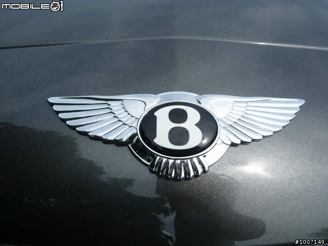 台中某貿易商到港.剛到停路邊的尚未整理Bentley Continental GT Coupe