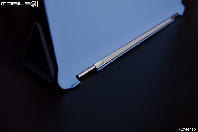 INCIPIO獨特背版 + smart cover 不掉落