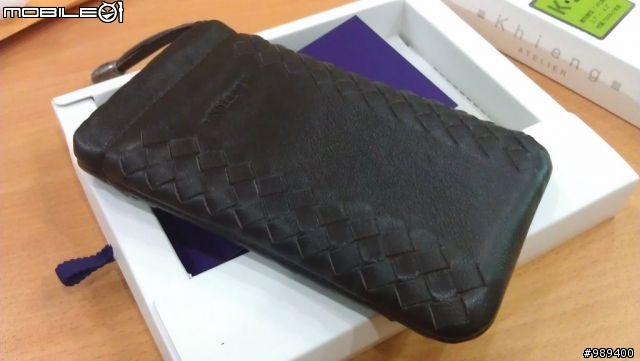 HTC Sensation首購禮所贈送的小羊皮皮套--開箱