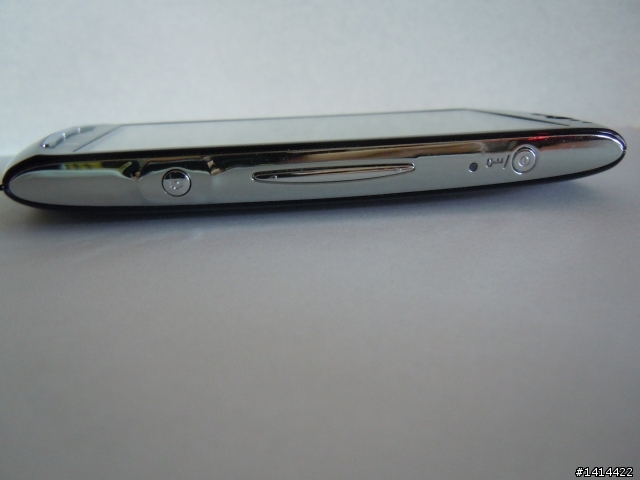 [開箱]藍色 Xperia Neo :)