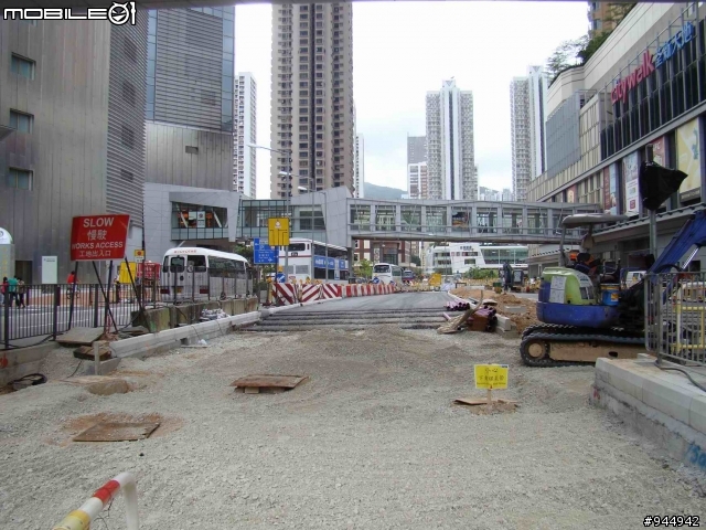 天啊！香港的路面怎麼可以鋪的比我們好[看圖]