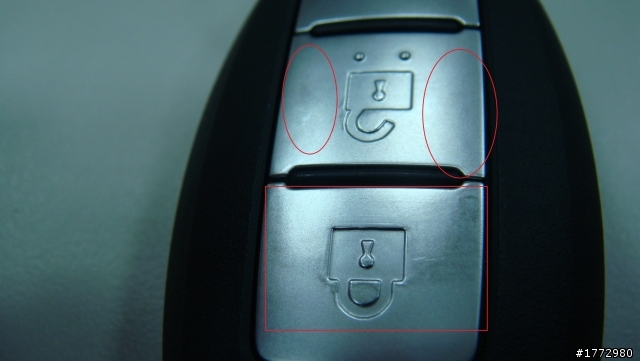 用兩個月的Nissan i key類電鍍件表面出現色差