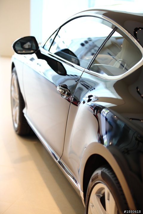 Bentley  四款車