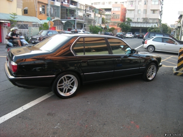 E32 換新鞋了