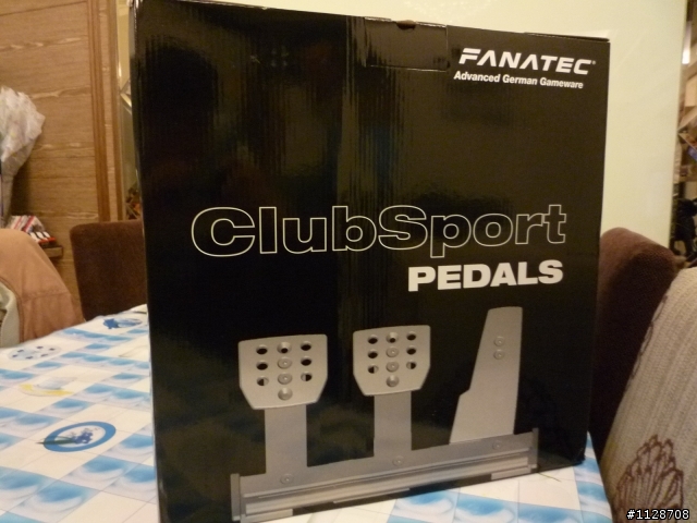 [入手了]環遊世界一圈的Fanatec 911 GT2 Clubsport Edition