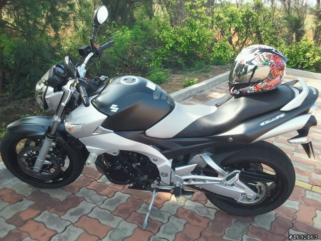 哈搂~我的大玩具~(GSR600開箱文)