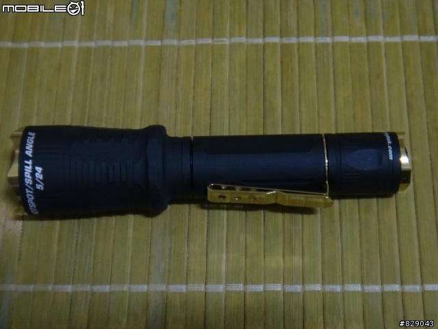 (簡單開箱)Armytek Predator 掠奪者