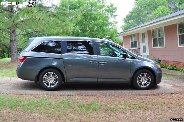 [不專業開箱] 2011全新改款Honda Odyssey EX-L