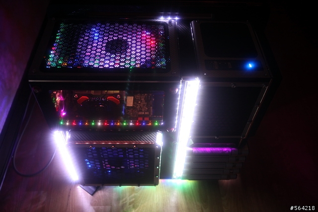 Thermaltake LeveL 10GT 炫光改裝 (圖多)