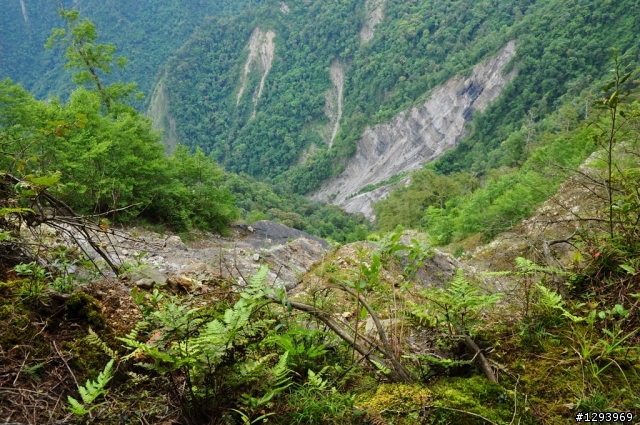 久違的鳶嘴山
