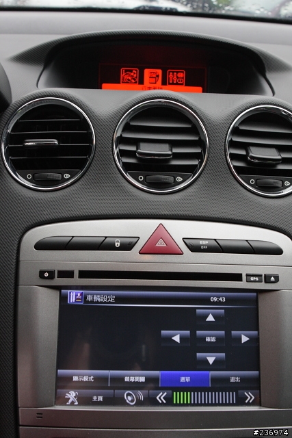 Peugeot 308SW 開箱!(6/2補上內裝照)