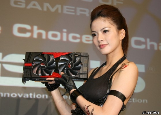 不公平的戰爭 !!  ASUS ROG 軍團軍演 !!
