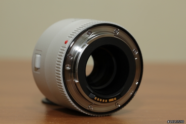 [開箱]：EF70-200mm F2.8L IS II USM(小白兔) + Extender EF 2 x III(增距鏡)[2011年6月29號更新]