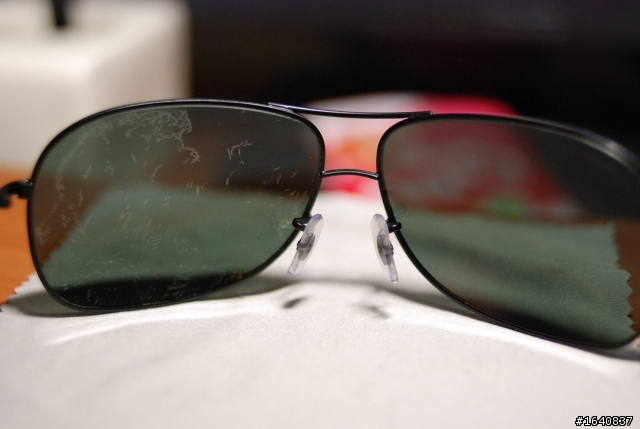 買到Ray Ban的鏡王.