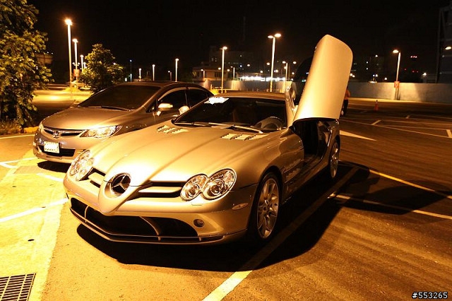 我也來開個箱 Mercedes McLaren SLR Roadster