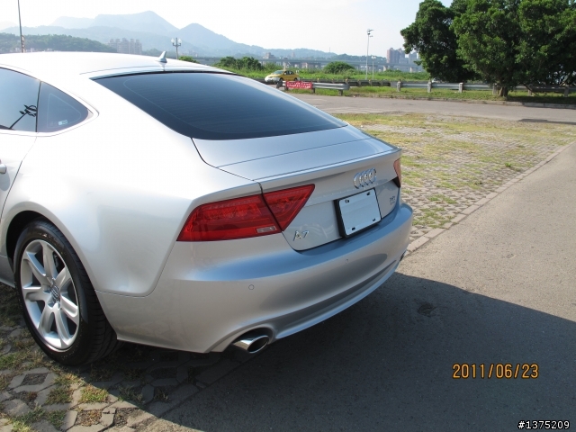 從娜娜(TEANA)換成迪迪(AUDI  A7)~
