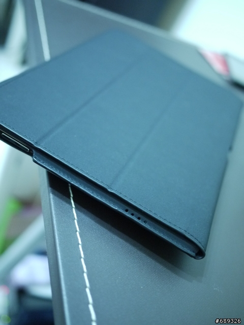 SIKAI Asus Eee Pad TF101 專用超薄皮套 開箱