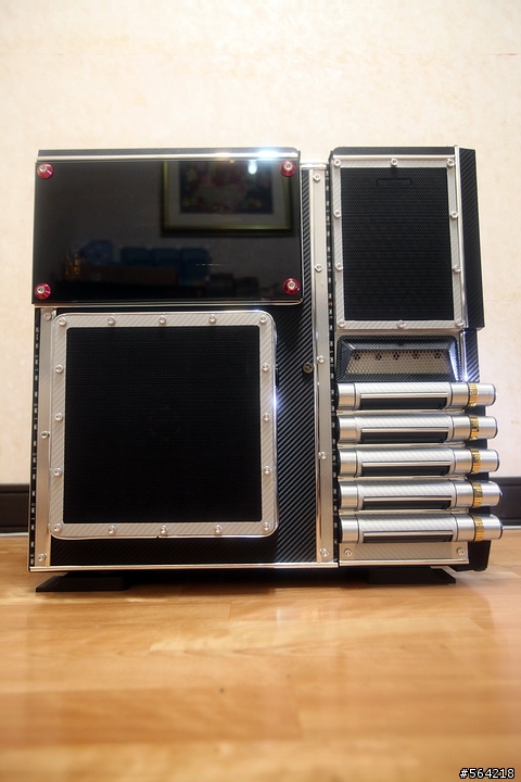 Thermaltake LeveL 10GT 炫光改裝 (圖多)