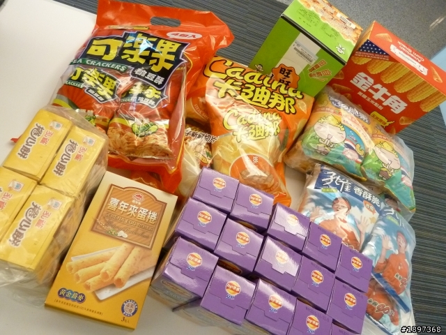 小惡魔的今月下午茶-零食餅乾泡麵