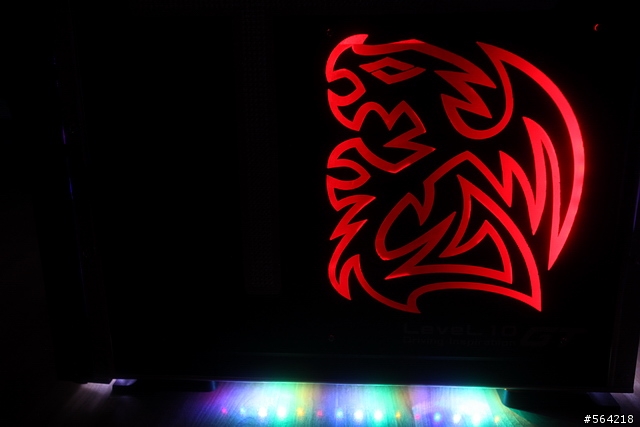 Thermaltake LeveL 10GT 炫光改裝 (圖多)