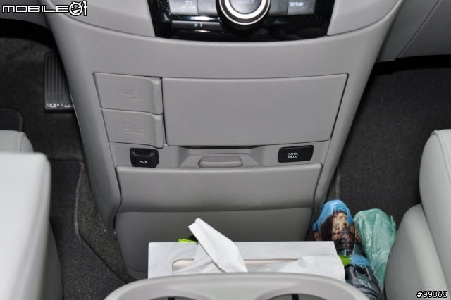 [不專業開箱] 2011全新改款Honda Odyssey EX-L