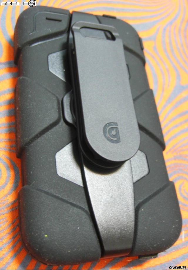 （開箱文）GRIFFIN Survivor iPhone4 case