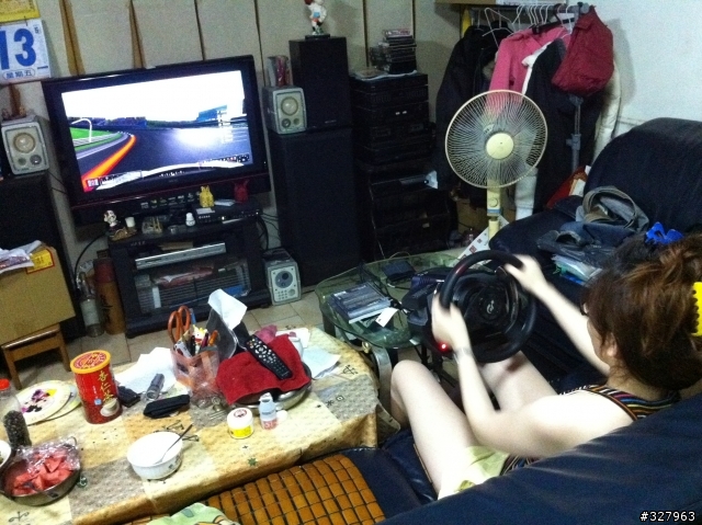 Thrustmaster T500 RS H shifter.....現身了