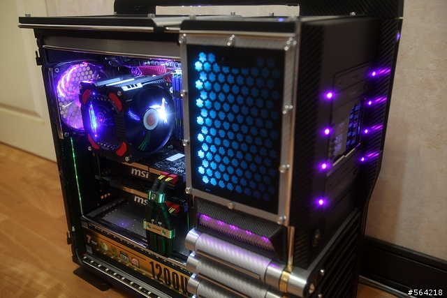 Thermaltake LeveL 10GT 炫光改裝 (圖多)