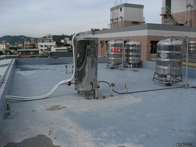 『新家開箱』耗電量低的上群熱泵熱水器安裝～圖多