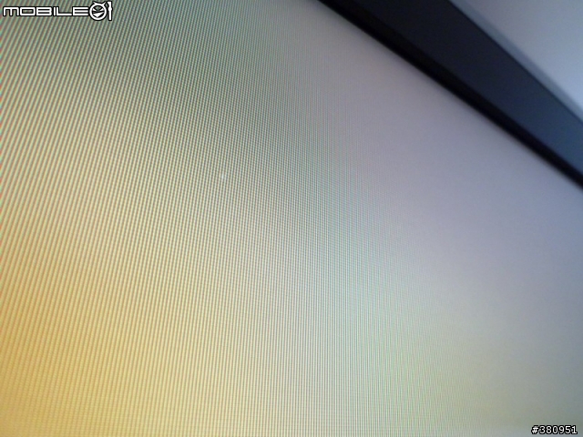[分享] 液晶電視面板雜質入侵怎麼辦? 自己動手拆吧