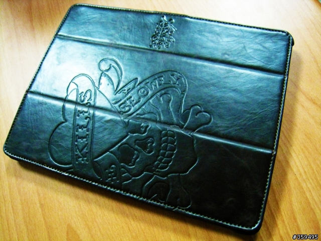 【開箱分享】美國道地的硬派潮流精神 - Ed Hardy iPad 2 Smart Case 牛皮保護套