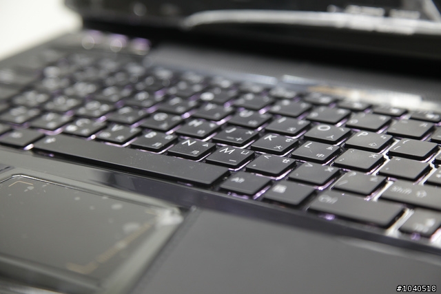 [分享] ASUS華碩新款藍寶堅尼系列Lamborghini-VX7簡單開箱