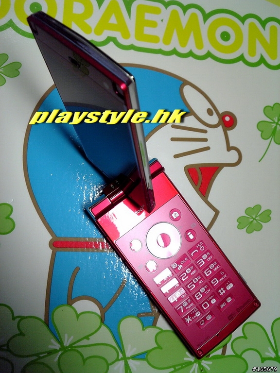 最新軟解扭脖子日機(docomo SH-10C) 裸眼3D+1610萬CCD+機面邊框來電閃燈=亮麗登場