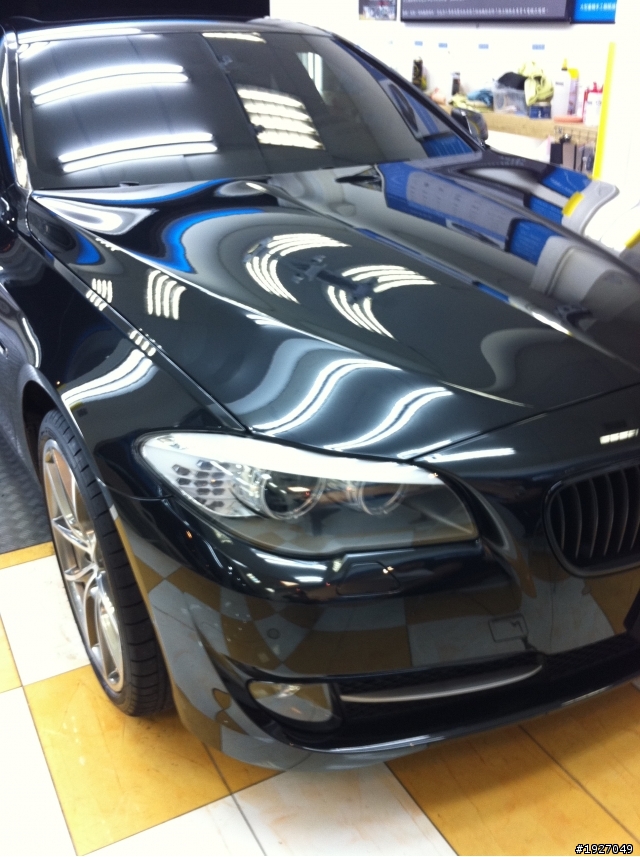 (新車+新婚=好心情)   附上女王婚紗側拍^_^