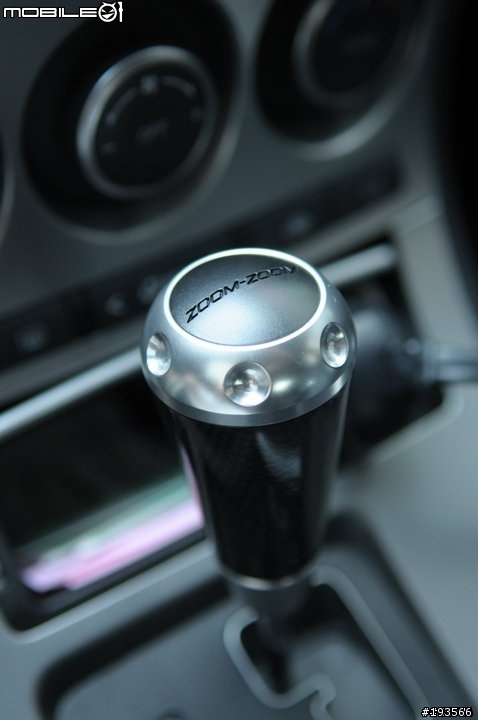 簡易隨手 NEW MAZDA3 5D 灰太郎 進化紀錄 補圖