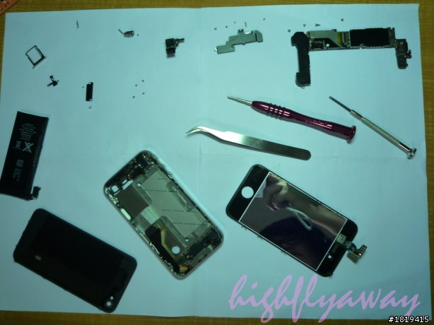 真假白色iphone4!? 換殼原廠比較分享