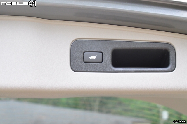 [不專業開箱] 2011全新改款Honda Odyssey EX-L