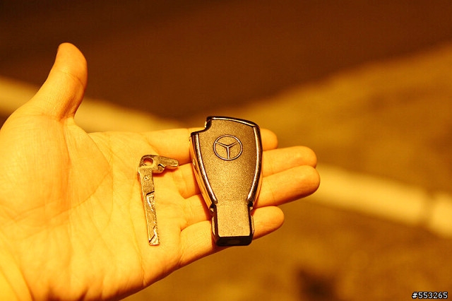 我也來開個箱 Mercedes McLaren SLR Roadster