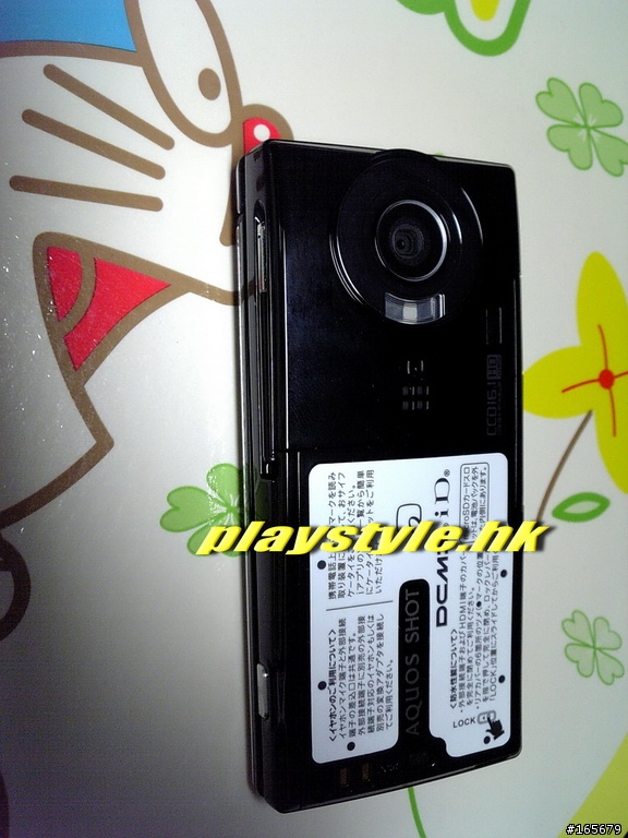 最新軟解扭脖子日機(docomo SH-10C) 裸眼3D+1610萬CCD+機面邊框來電閃燈=亮麗登場