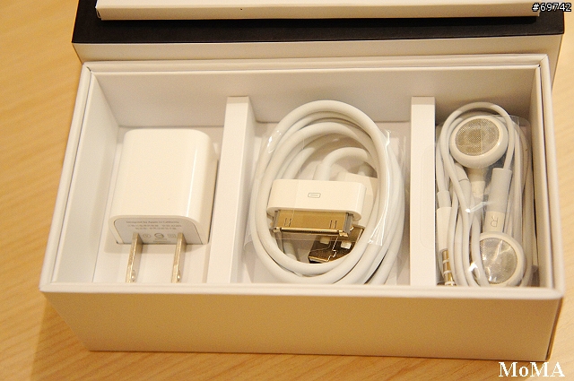 [MoMo桑分享] 我和我的白色iPhone 4 :  )