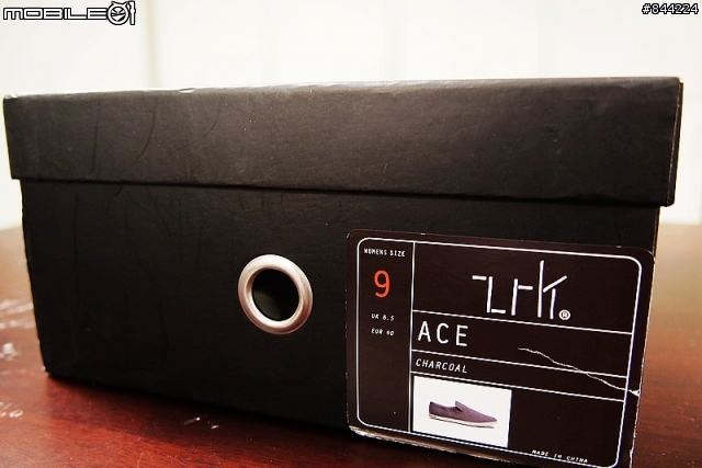 [開箱]  Zuriick  " ACE " 帆布鞋  換一款再一開箱 !!!