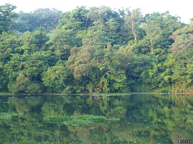 峨嵋湖