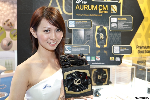 【Computex 2011】CFast 高速記憶卡 & USB 3.0 讀卡機‧打造新世代傳輸速度
