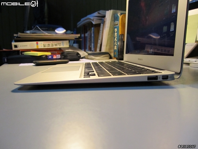 [遲來的開箱]Macbook Air 11.6/64GB