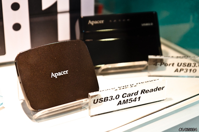 【Computex 2011】CFast 高速記憶卡 & USB 3.0 讀卡機‧打造新世代傳輸速度