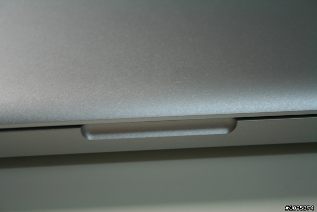 [開箱]還是選擇咬了一口蘋果 2011 Apple Macebook Pro 13"