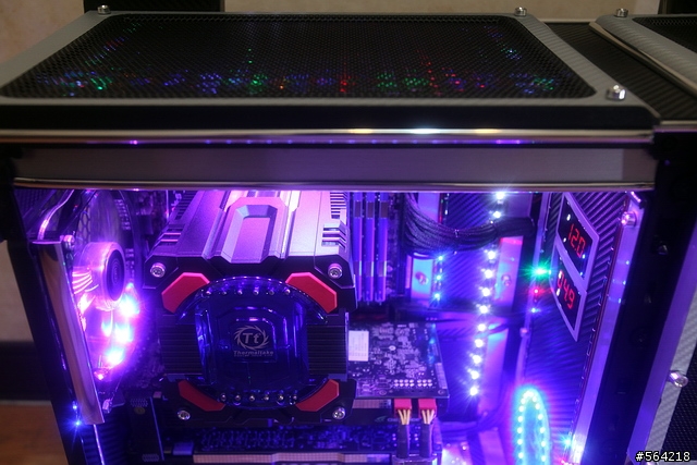 Thermaltake LeveL 10GT 炫光改裝 (圖多)