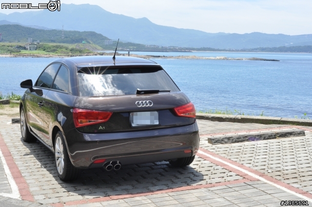 性感出風口 + 海天一色  Audi A1