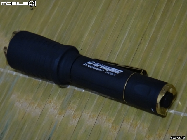 (簡單開箱)Armytek Predator 掠奪者